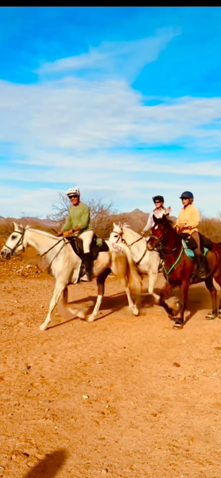 3 amigos horseback riging